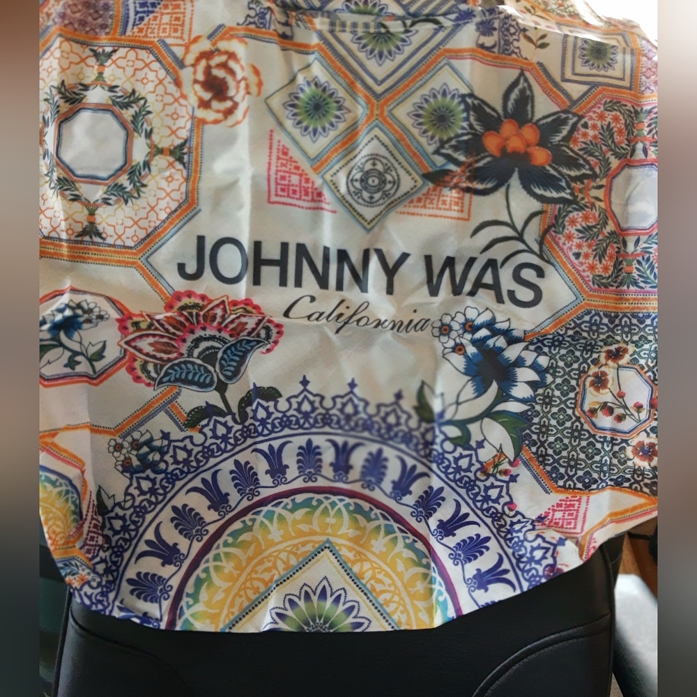 JOHNNY WAS BOHO MEDALLION PRINT REUSABLE FOLDABLE NYLON SHOPPING TOTE